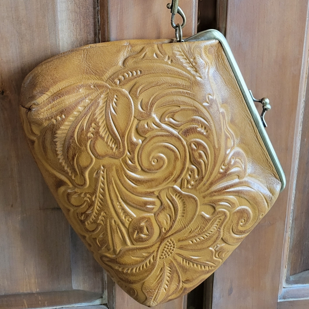 Patricia Nash Wristlet